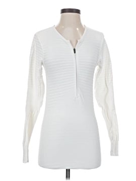 Athleta Long Sleeve T-Shirt (view 1)