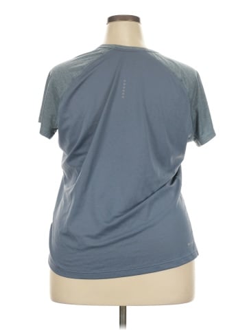 Nike Active T-Shirt (view 2)