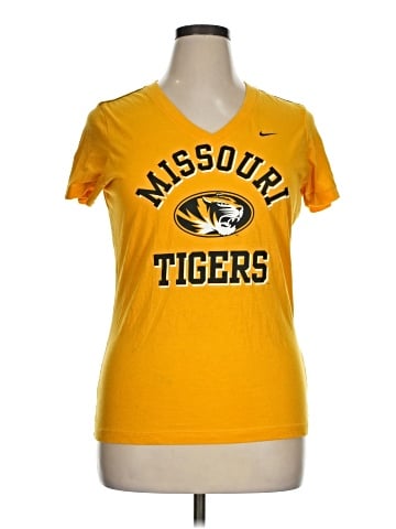 Nike Short Sleeve T-Shirt (view 1)