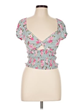 No Boundaries Short Sleeve Top