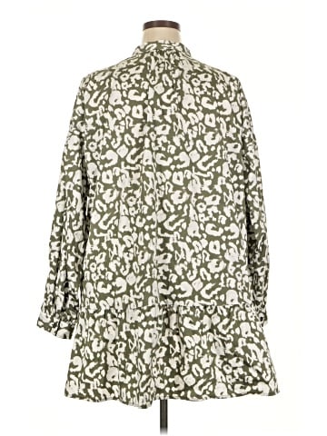 Elizabeth and James 3/4 Sleeve Blouse (view 2)