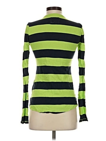 Abercrombie & Fitch Long Sleeve T-Shirt (view 2)