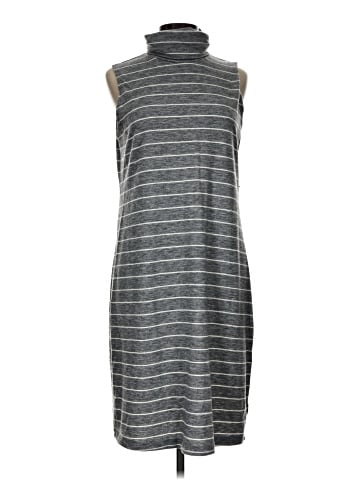 Old Navy Casual Dress (view 1)