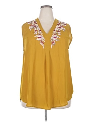 Entro Sleeveless Blouse (view 1)