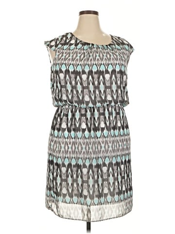 Robbie Bee Casual Dress (view 1)