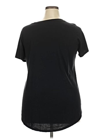 Torrid Short Sleeve T-Shirt (view 2)
