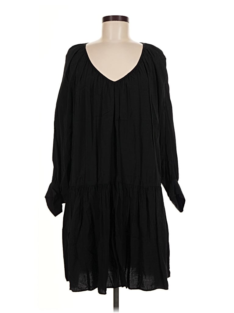 Pre-owned H&m Casual Dress In Black