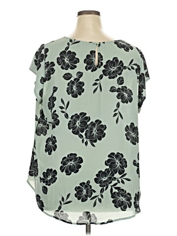 41Hawthorn Sleeveless Blouse (view 2)
