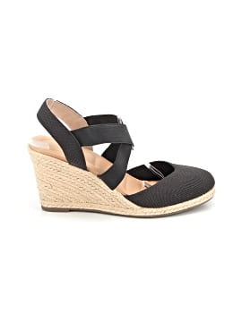 Kelly & Katie Wedges