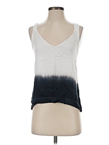 Feel The Piece Sleeveless Top (view 1)