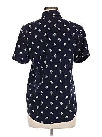 Guess Short Sleeve Button-Down Shirt (view 2)