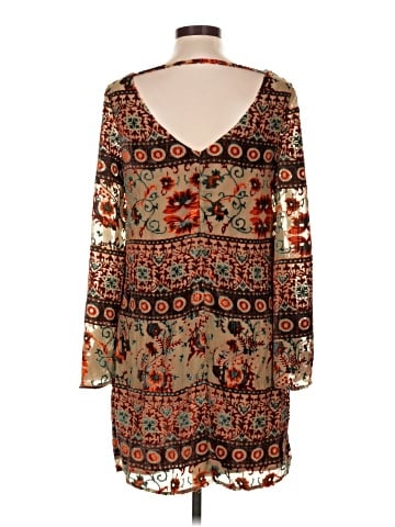 Willow & Clay Casual Dress (view 2)