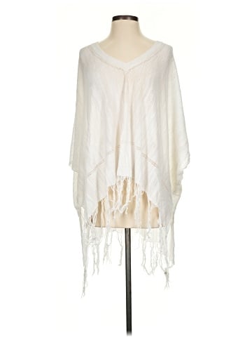 Feel The Piece Poncho (view 1)