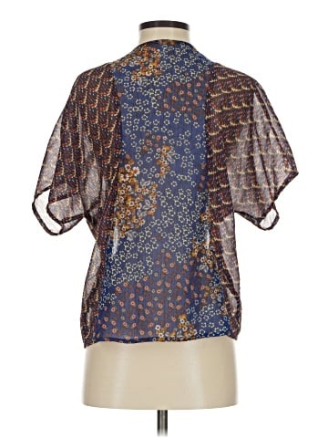 Xhilaration Short Sleeve Blouse (view 2)
