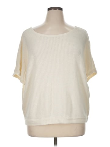 Lane Bryant Short Sleeve T-Shirt (view 1)