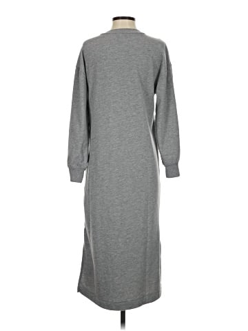 Old Navy Casual Dress (view 2)