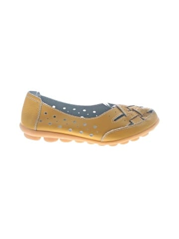 Unbranded Flats (view 1)