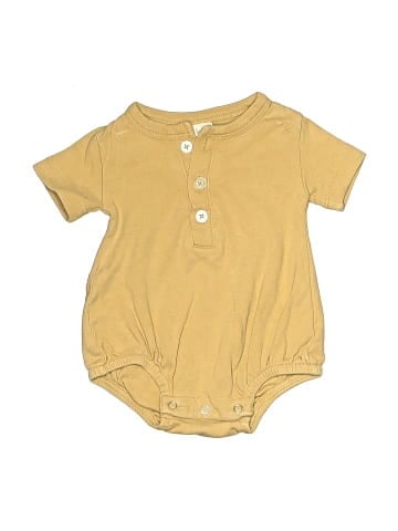 Kate Quinn Organics Short Sleeve Onesie (view 1)