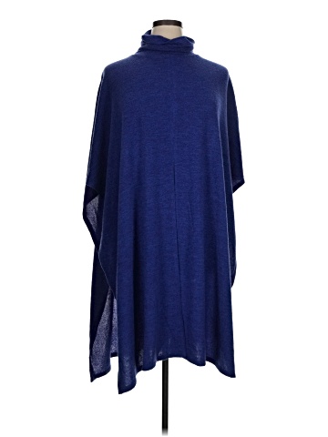 IMAN Poncho (view 1)