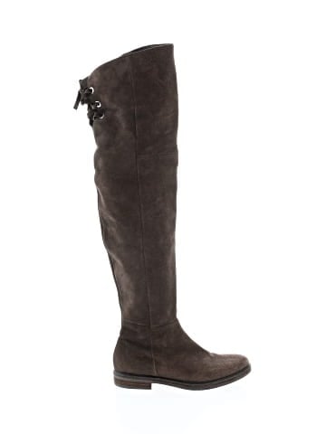 Vic Boots (view 1)