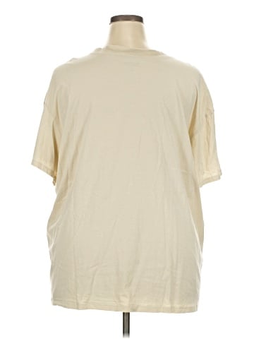 Torrid Short Sleeve T-Shirt (view 2)