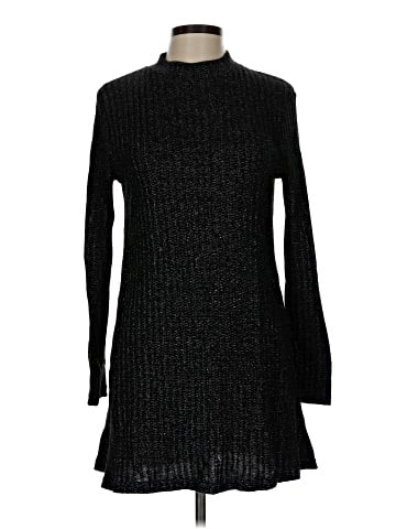 Urban Outfitters Casual Dress (view 1)
