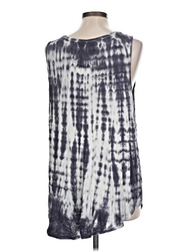 Old Navy Sleeveless T-Shirt (view 2)