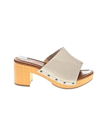Mia Sandals (view 1)