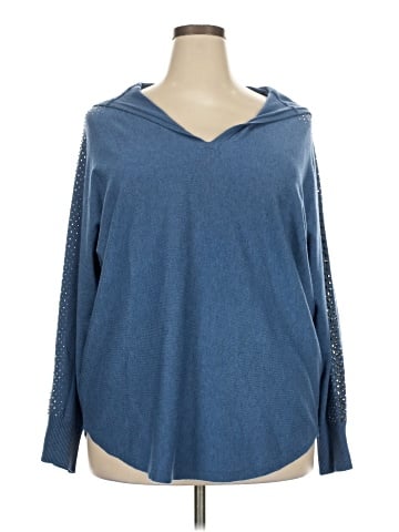 Liv Poncho (view 1)