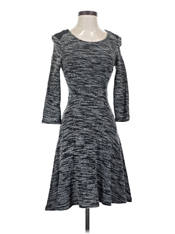 Old Navy Casual Dress (view 1)