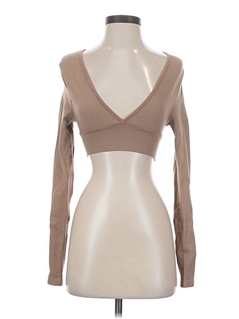 Pre-owned Wild Fable Long Sleeve T-shirt In Tan