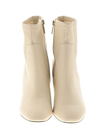 Abercrombie & Fitch Ankle Boots (view 2)