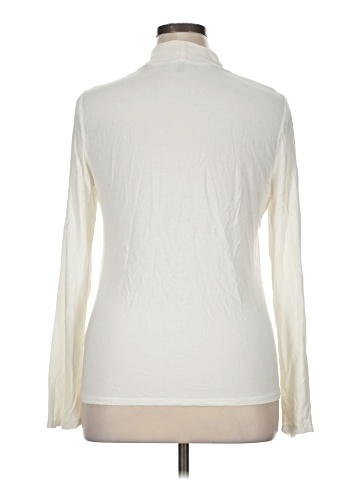 Cable & Gauge Long Sleeve Turtleneck (view 2)