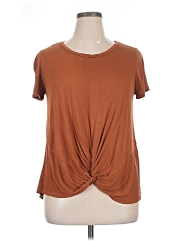 Forever 21 Short Sleeve T-Shirt (view 1)