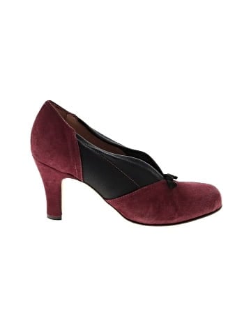 Anyi Lu Heels (view 1)