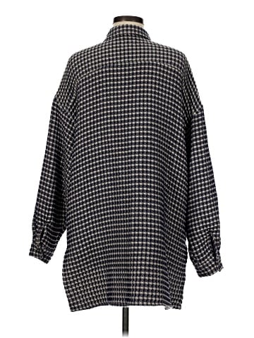 BDG Long Sleeve Button-Down Shirt (view 2)