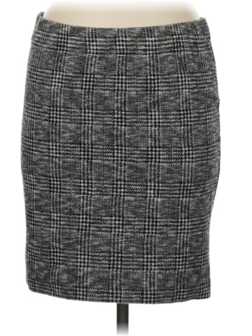 Simply Styled Casual Skirt (view 1)