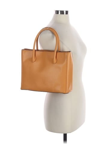 Céline Shoulder Bag (view 2)