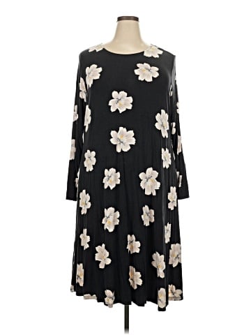 Old Navy Casual Dress (view 1)