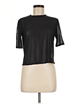 Lululemon Athletica 3/4 Sleeve T-Shirt (view 1)