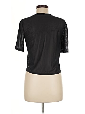 Lululemon Athletica 3/4 Sleeve T-Shirt (view 2)