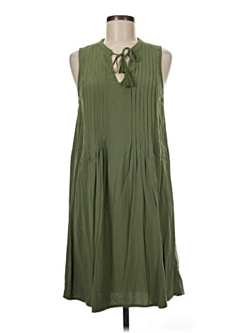 Old Navy Casual Dress (view 1)