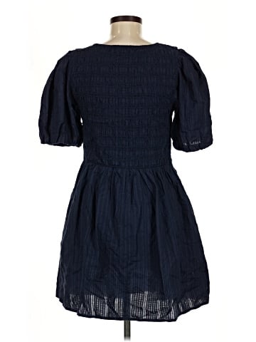 Old Navy Casual Dress (view 2)