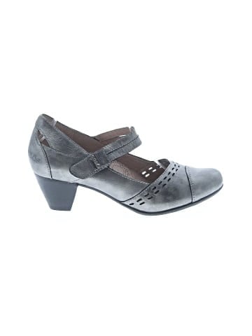 Taos Heels (view 1)