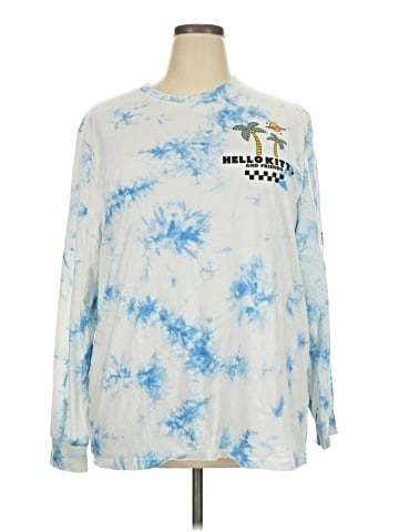 Hello Kitty Long Sleeve T-Shirt (view 1)