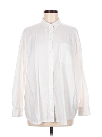 Old Navy Long Sleeve Button-Down Shirt (view 1)