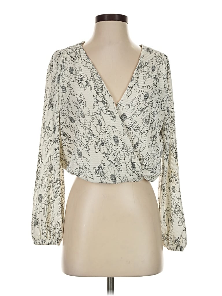 Pre-owned Astr Long Sleeve Blouse In Ivory