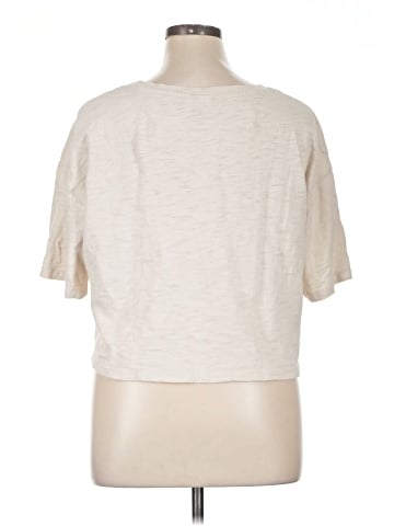 Universal Thread Short Sleeve Turtleneck (view 2)
