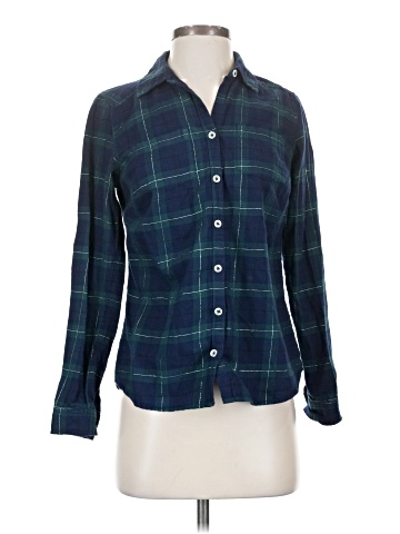 Croft & Barrow Long Sleeve Button-Down Shirt (view 1)