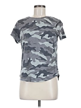 Old Navy Active T-Shirt (view 1)